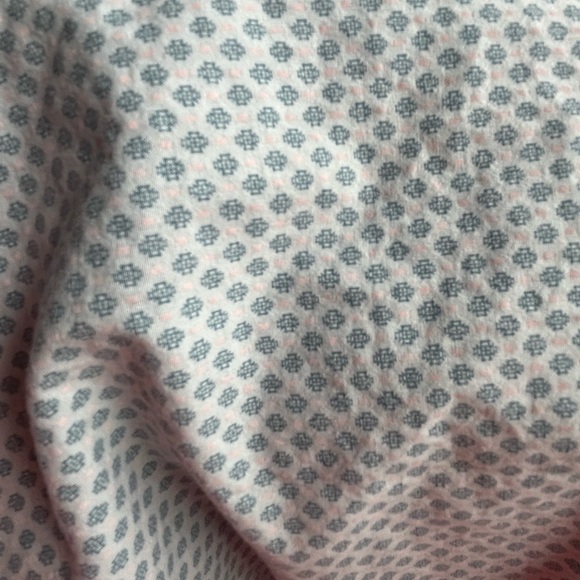 GAP Men’s Slim Fit Short Sleeve Button Down Shirt - Picture 4 of 5